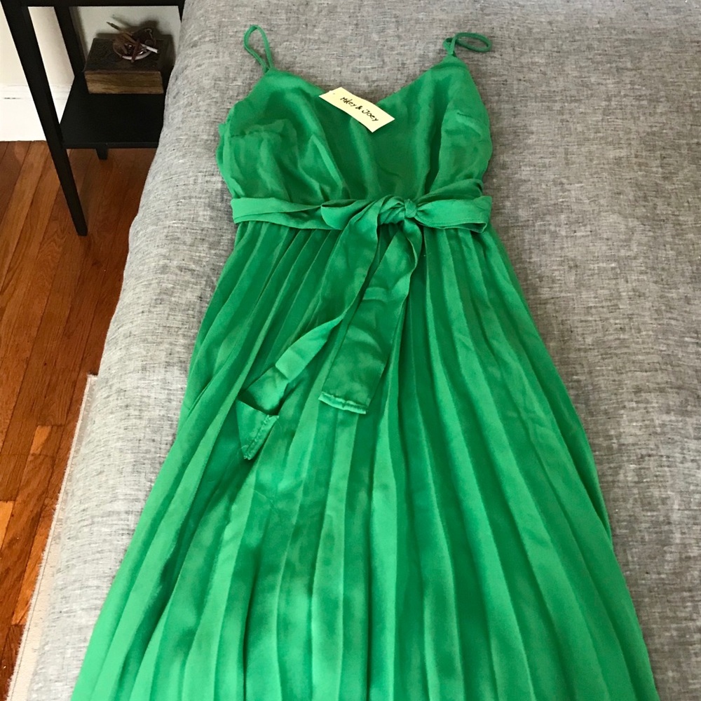 Mikey&Joey Midi Green Dress